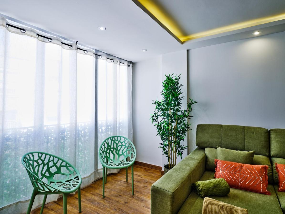 Leo Home- Bright & Centric 3 Bedrooms Apartment With Private Parking Included Málaga Exteriör bild