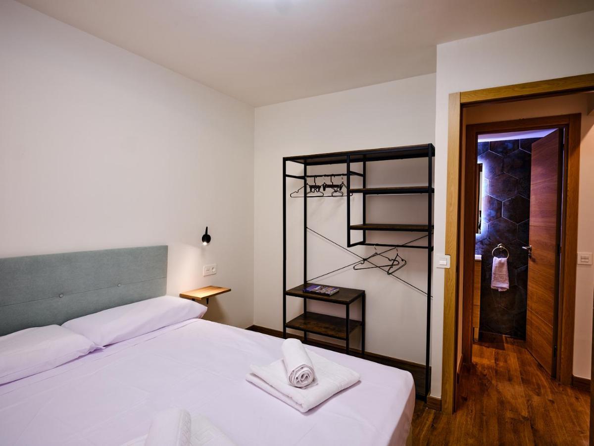 Leo Home- Bright & Centric 3 Bedrooms Apartment With Private Parking Included Málaga Exteriör bild